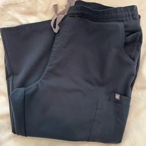 women's Dark Harbor Yola™ - Skinny Scrub Pants
L / Dark Harbor